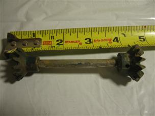 (image for) Short throttle gear shaft 1950s scott atwater hiawatha