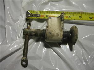 (image for) 1950s 1960s 5/8" Antique Thumb screw seaking scott Johnson outboard