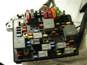 (image for) electrical box fuse box plug 2003 Chevy S10 4 cylinder