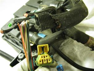 (image for) electrical box fuse box plug 2003 Chevy S10 4 cylinder