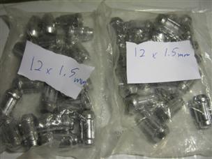 (image for) metric lug nuts lot