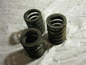 (image for) 3 springs Evinrude Fleetwin 7.5 hp model 7514 outboard