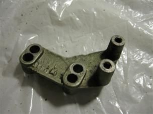 (image for) small bracket 1960 Evinrude Lark 40 hp 35520 outboard motor 35521