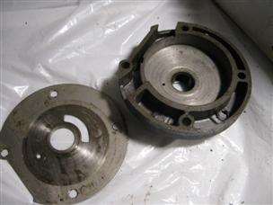 (image for) 1950s water pump housing Evinrude Bigtwin 25012 25 hp outboard johnson rd