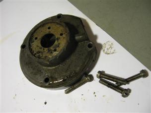 (image for) Water pump housing 1950s green RD-14 Seahorse outboard