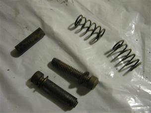 (image for) ignition plate screw spring 1950s Hiawatha 16 hp outboard 3945-1881 3945-1861