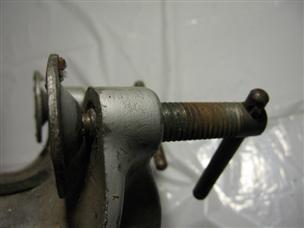 (image for) IJ-62 IJ-61 clamp 1940s 1950s antique outboard