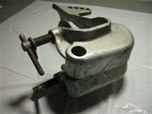 (image for) IJ-62 IJ-61 clamp 1940s 1950s antique outboard