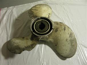 (image for) propeller 1964 Evinrude 40 hp 40452 outboard motor evinrude 40452R