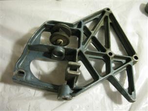 (image for) bracket 1956 Evinrude Bigtwin 30 hp 25022 outboard motor