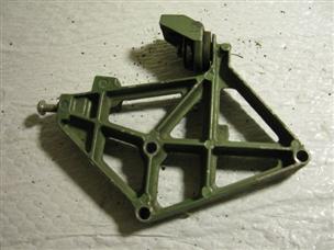 (image for) mount bracket 1950s Johnson RD-15 outboard green 