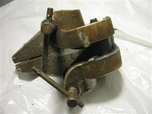 (image for) C658 LYNITE clamp antique outboard