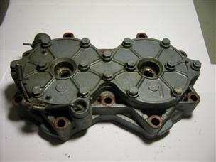 (image for) cylinder head OLD 2 cycle V4 Starflite S90 outboard