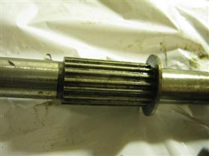 (image for) propeller shaft 1950s Johnson 15 hp model FD-10 outboard motor fdl-10