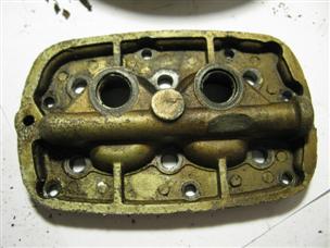 (image for) cylinder head antique Johnson HD-25 outboard