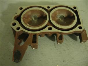 (image for) cylinder head omc 320495