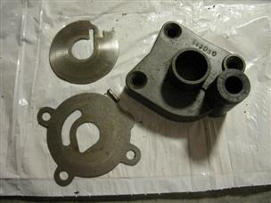 (image for) 144060 water pump housing 1960s West Bend outboard motor 12 14 16 18 50554