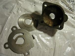 (image for) 144060 water pump housing 1960s West Bend outboard motor 12 14 16 18 50554