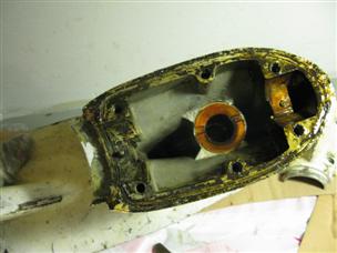 (image for) 383850 313036 Lower unit housing outboard Johnson fd