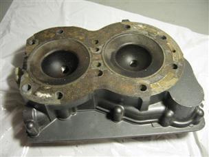 (image for) suzuki 2 cycle 4 cylinder cylinder head 946 1SZZ-406 outboard