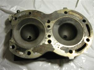 (image for) suzuki 2 cycle 4 cylinder cylinder head 945 1SZZ-407 outboard