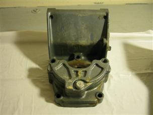 (image for) cylinder head Yamaha 3 hp 6L5 3LD 6L5L outboard motor 