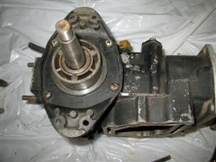 (image for) short block powerhead engine parts 1960s Mercury 3.9 hp outboard motor 