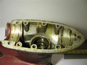 (image for) 376874 302520 lower unit housing 1950s Holiday Bronze Johnson 30 35 outboard