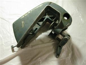 (image for) Transom clamp 1952 Evinrude Fleetwin 4447 outboard motor 7.5 hp