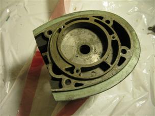 (image for) 301942 casting water pump housing lower unit Johnson QD-10 outboard motor