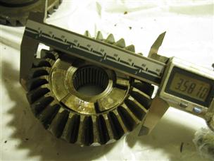 (image for) straight cut bevel gears 1960s Mercury 6 cylinder lower unit outboard motor