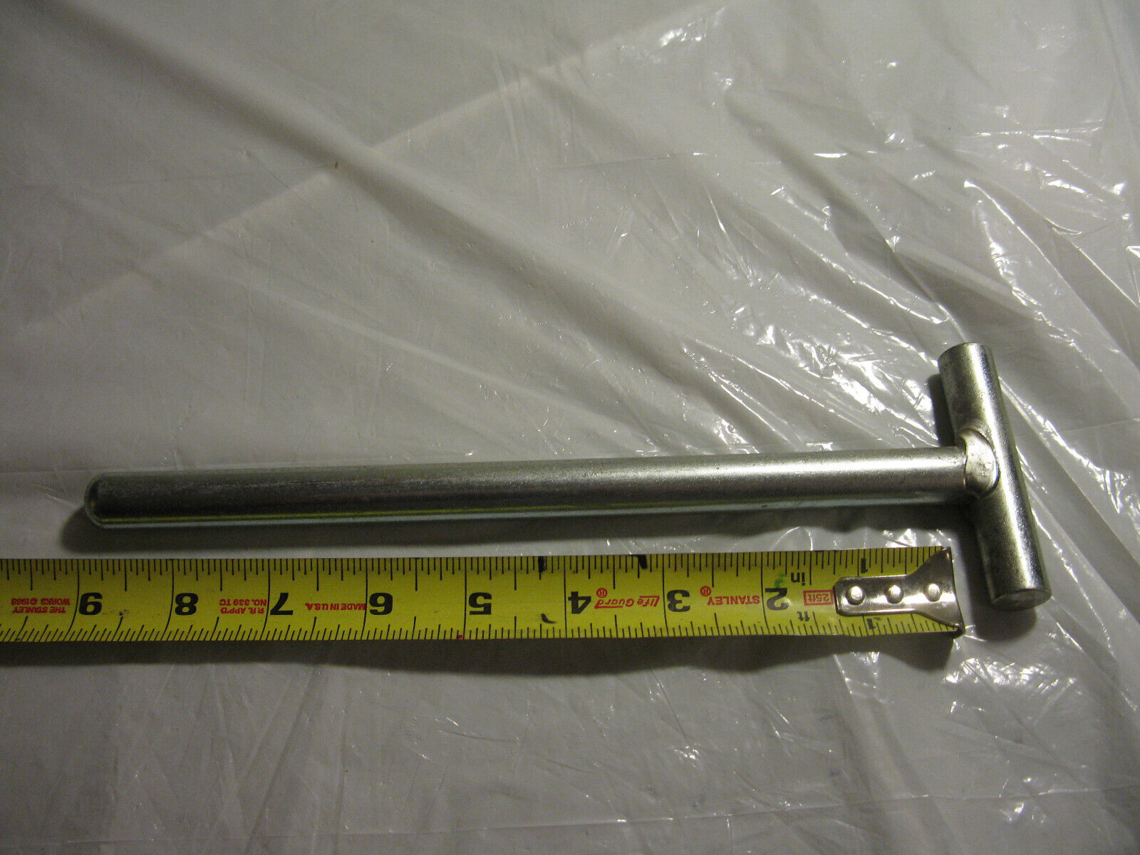 (image for)  Steel pin with T handle 5/8 .625 9" grip length clevis tractor pin - Click Image to Close