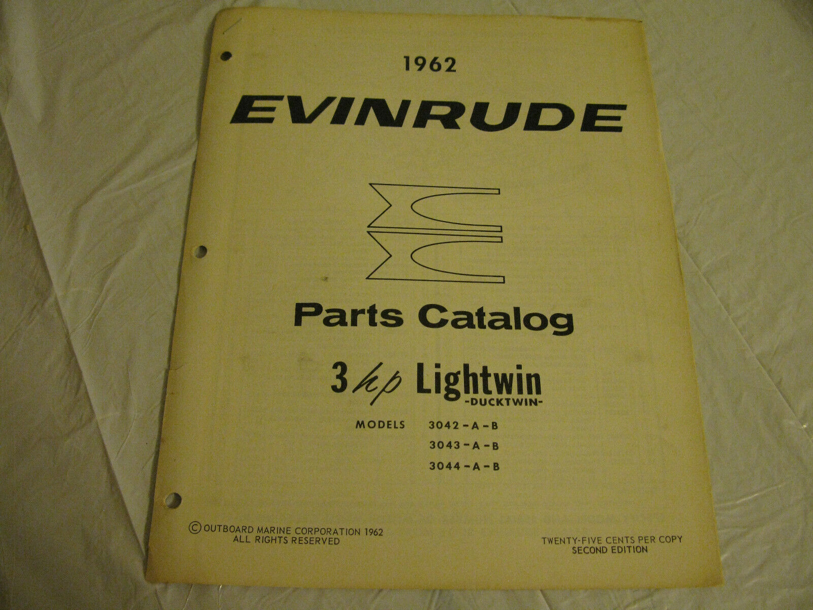 (image for) evinrude 3042 3043 3044 parts catalog - Click Image to Close