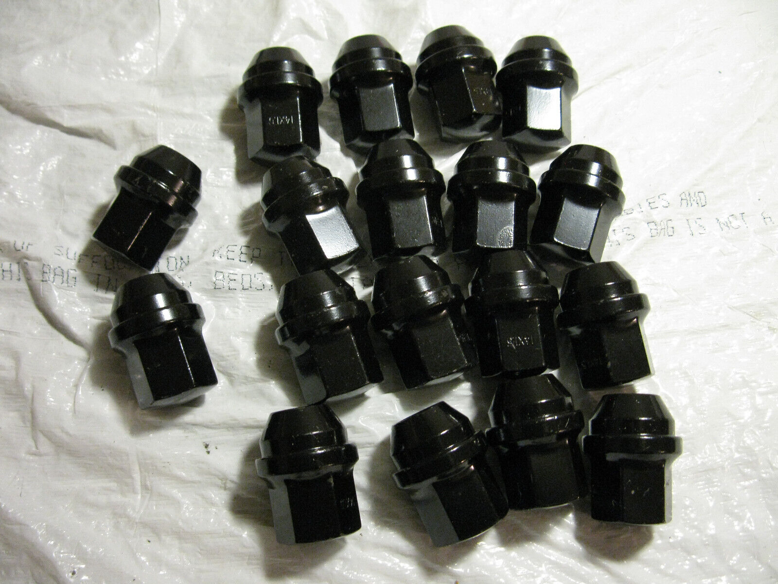 (image for) lot of 18 14mm 1.5 mm lug steel black lug nut nuts - Click Image to Close