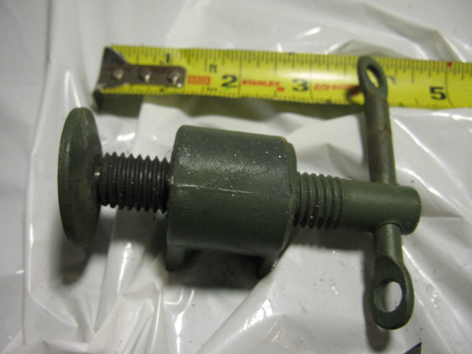 (image for) 1950s 1960s 5/8" Antique Thumb screw Elgin west bend screw seaking outboard - Click Image to Close