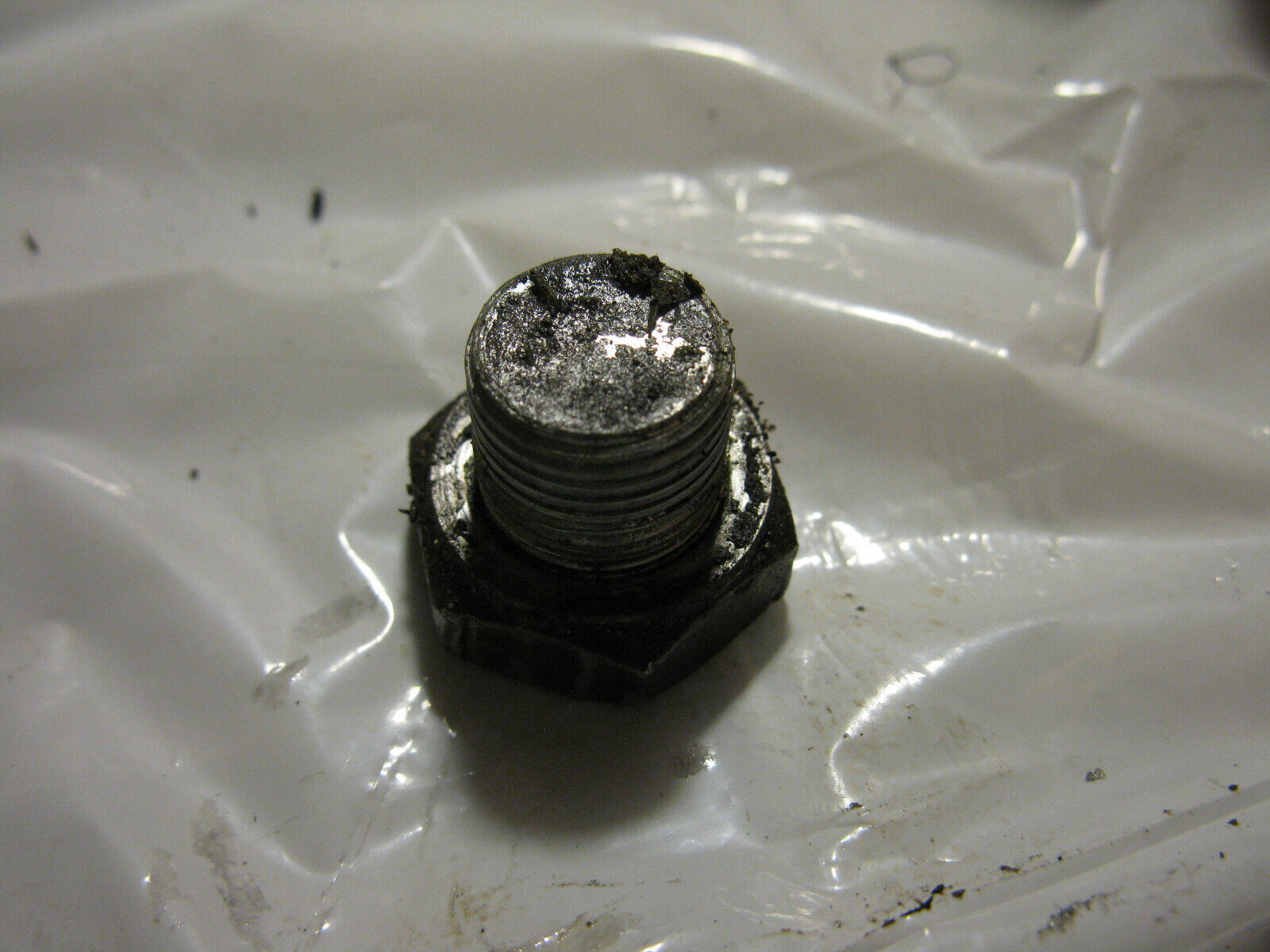 (image for) drain plug Suzuki RV90 used parts - Click Image to Close