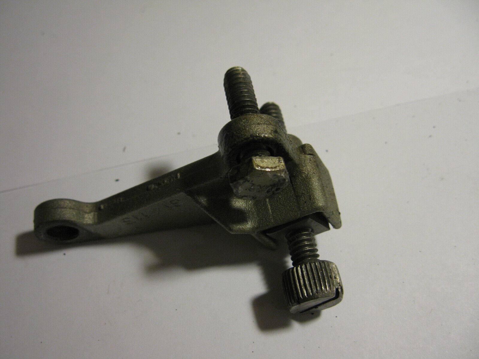 (image for) small bracket OLD 2 stroke Evinrude 55 hp 55873R outboard - Click Image to Close