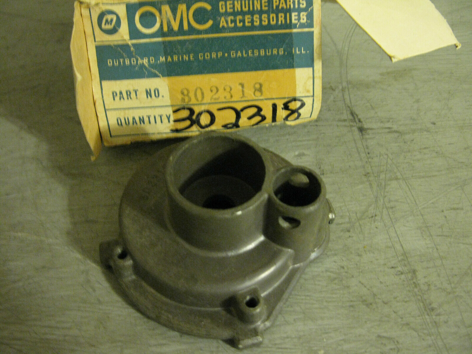 (image for) omc 302318 water pump housing johnson gale - Click Image to Close