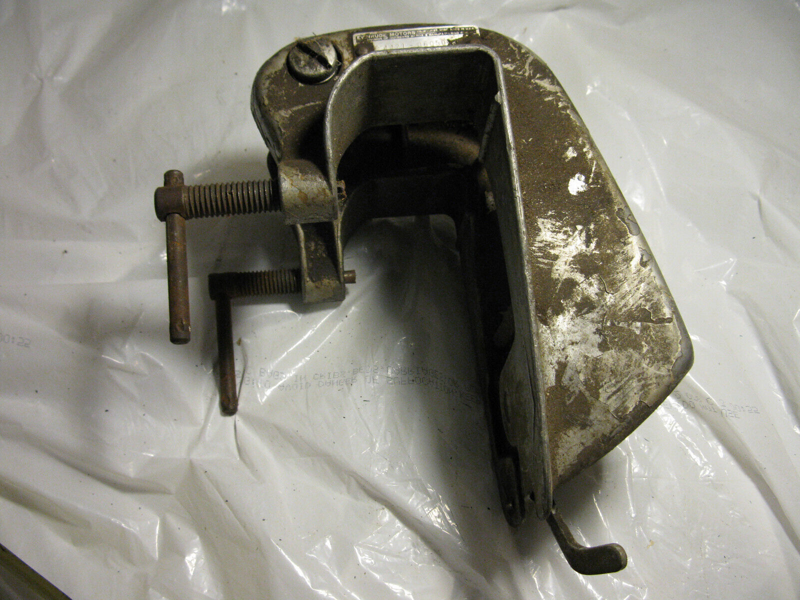 (image for) 4421 clamp antique outboard - Click Image to Close