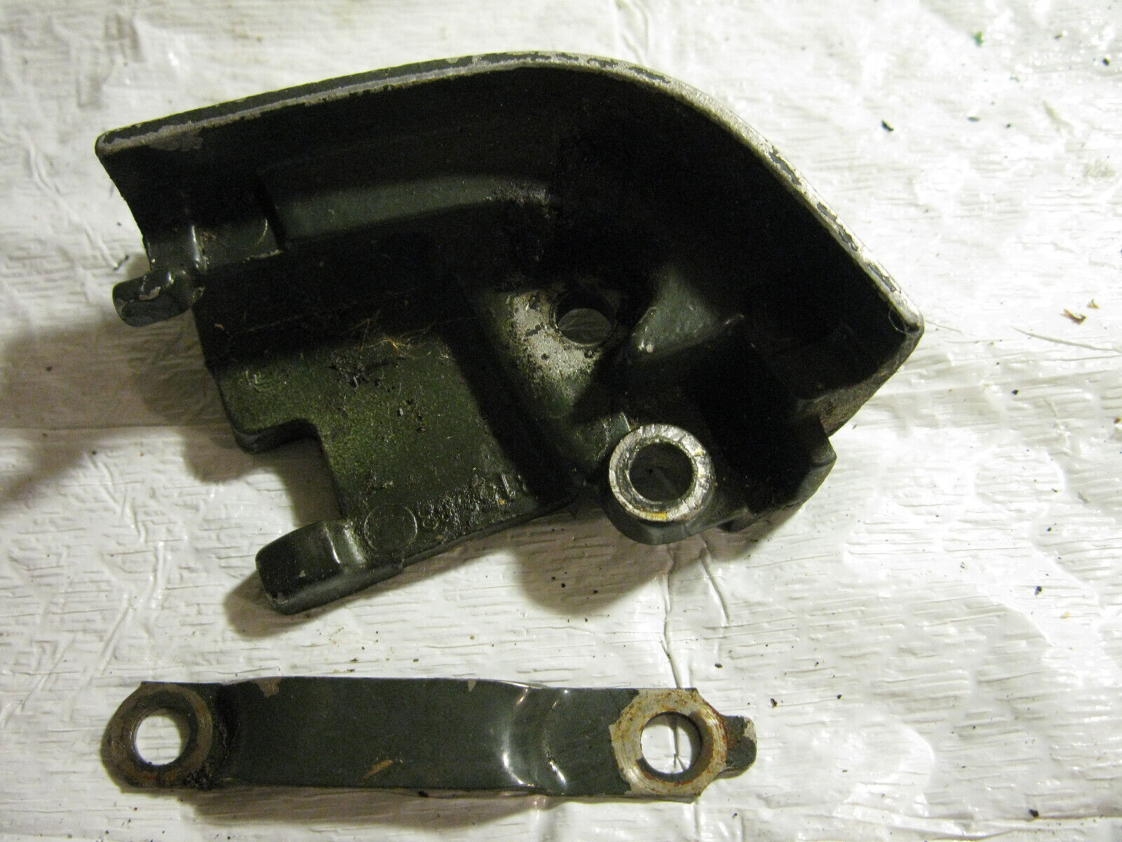 (image for) bracket casting Evinrude 50ESL71S 50 hp outboard 50esl71 - Click Image to Close