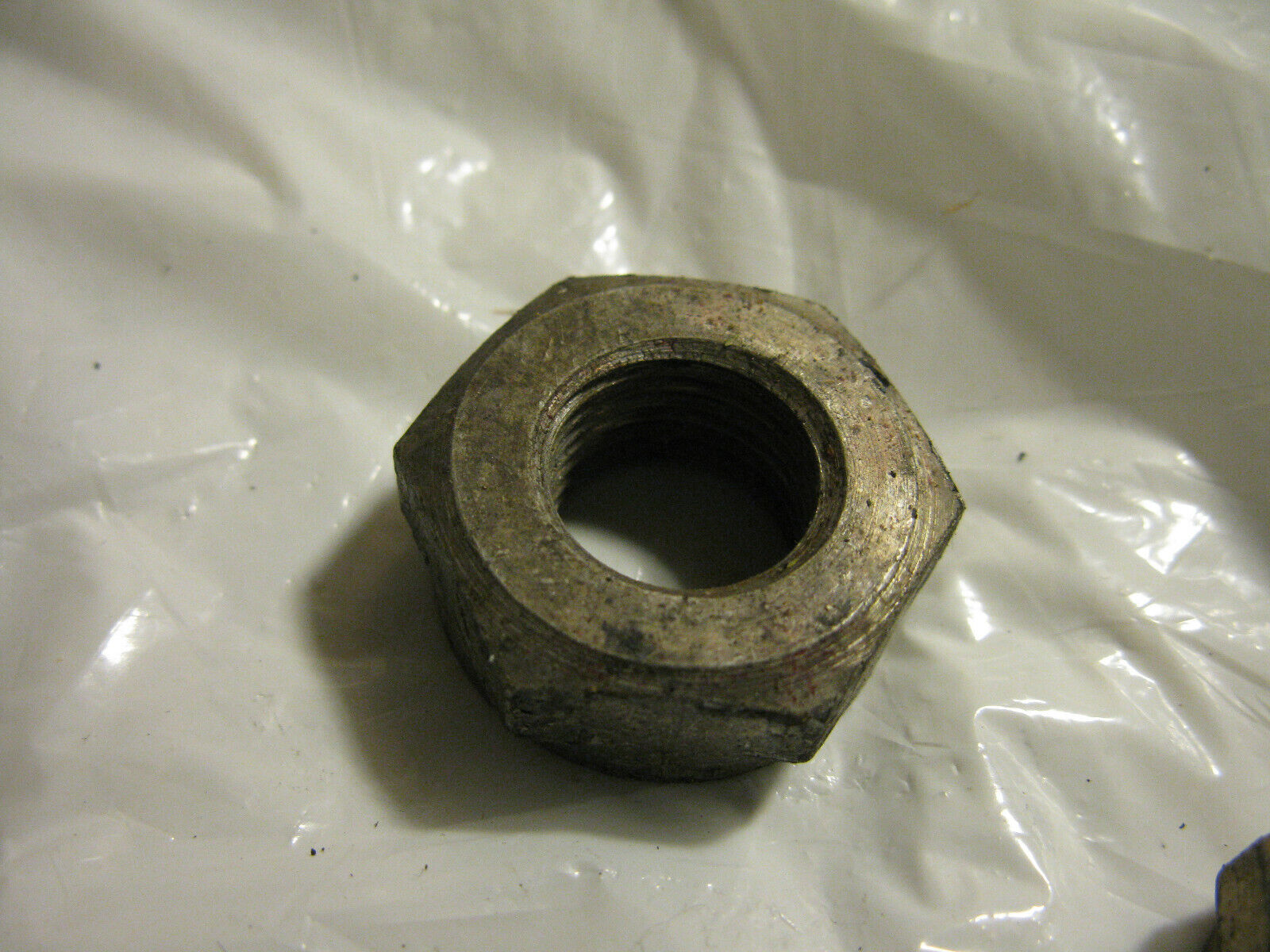 (image for) flywheel nut model 40655 Evinrude 40 hp outboard - Click Image to Close