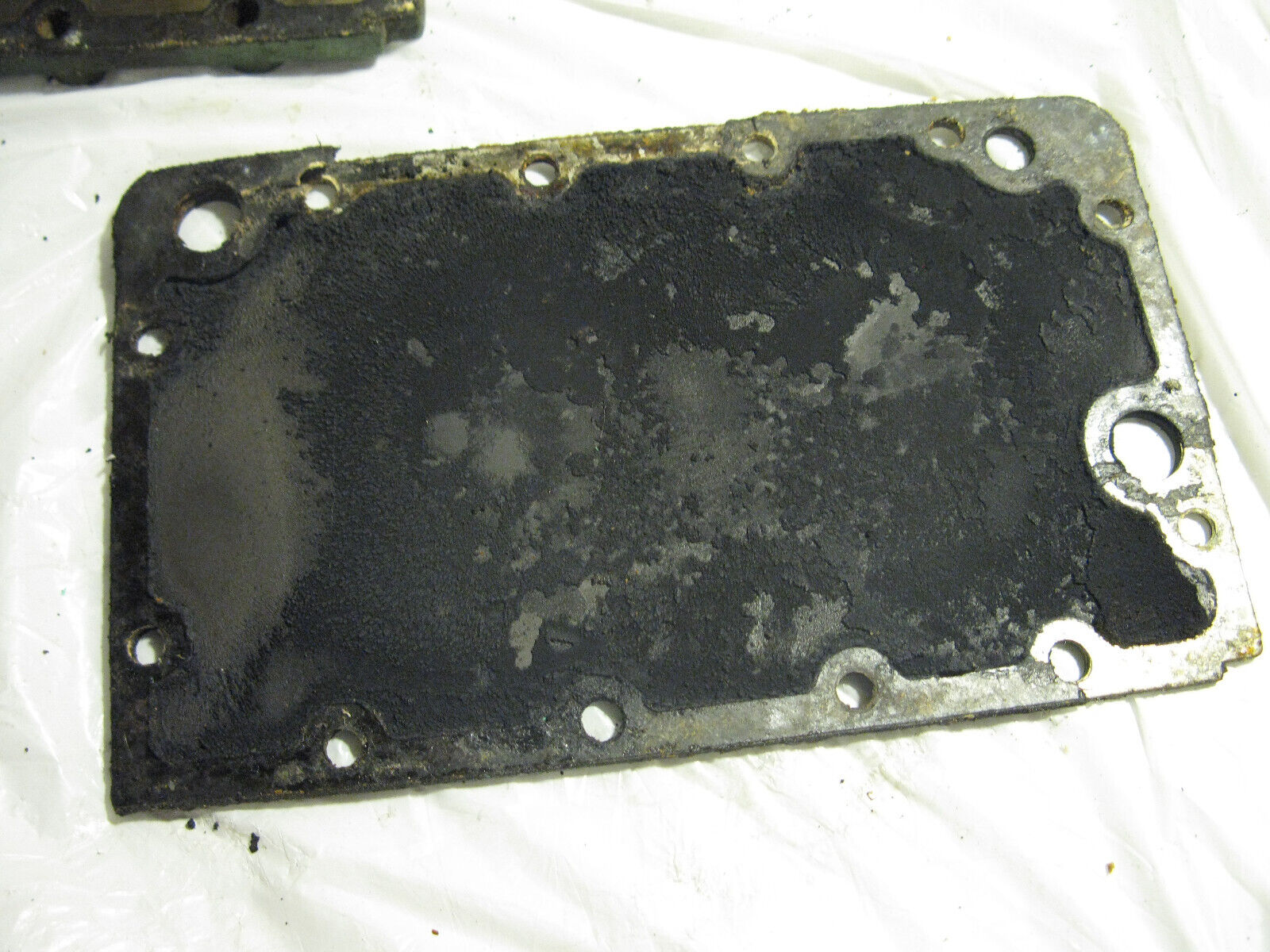 (image for) engine plate 1950s Hiawatha 16 hp outboard green 3945-1881 3945-1861 - Click Image to Close