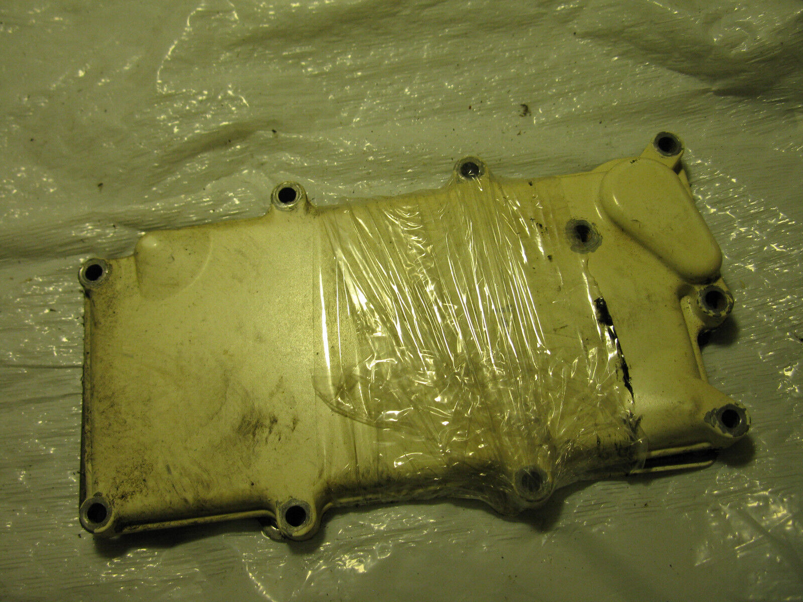 (image for) engine cover s Sears Mcculloch 14.1 hp 574.6069 outboard - Click Image to Close