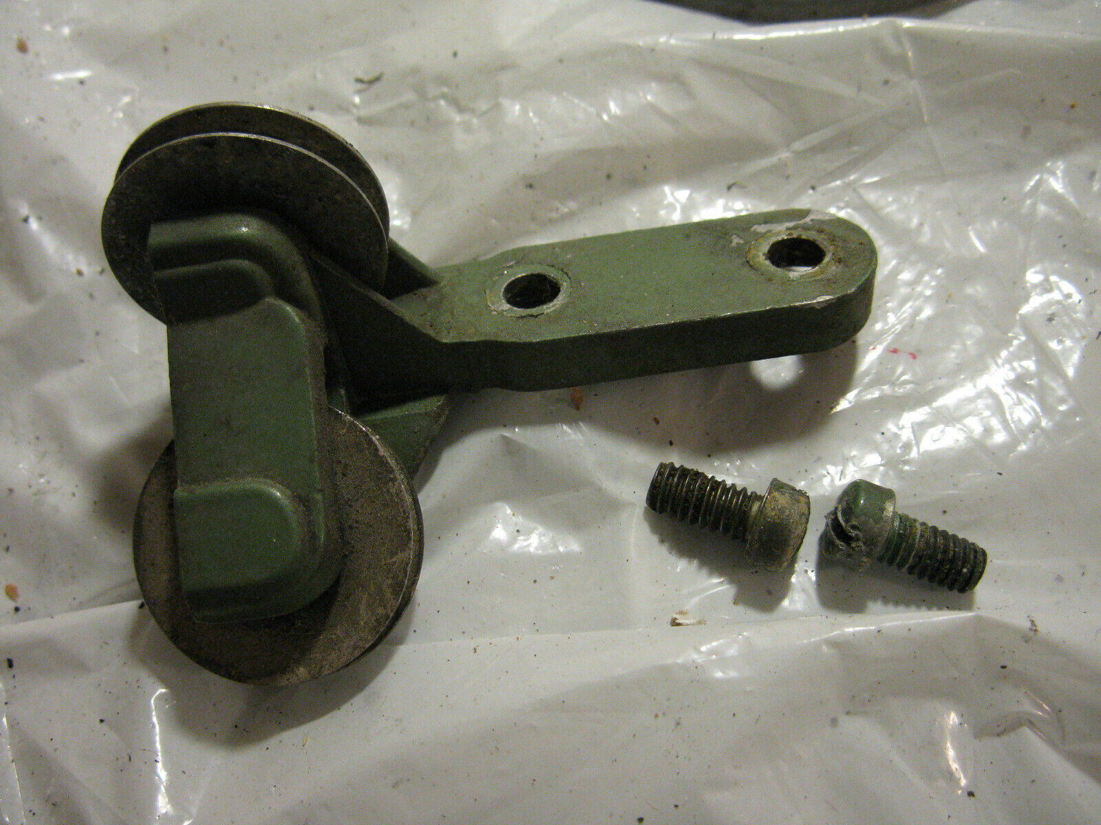 (image for) throttle pulley part 1950s Johnson RD-15 outboard motor 25 30 hp - Click Image to Close