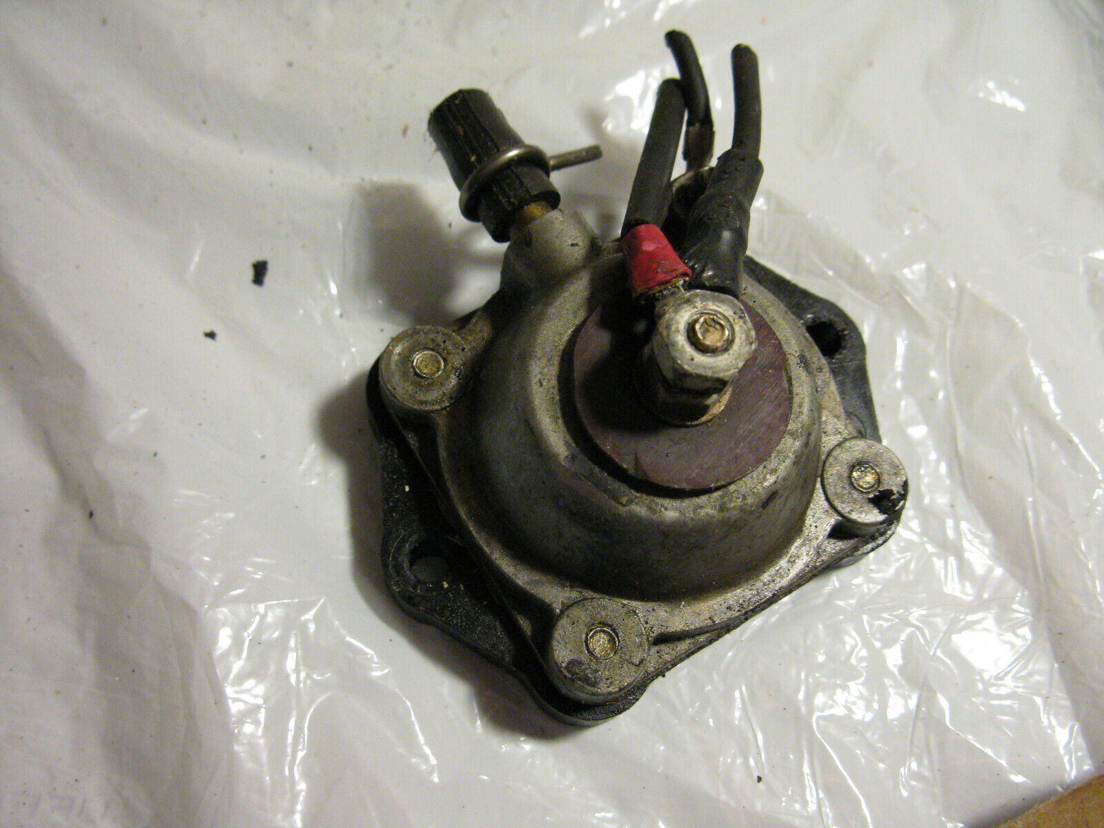 (image for) rev limiter cut out switch 1960 Evinrude Lark 40 hp 35520 outboard motor 35521 - Click Image to Close