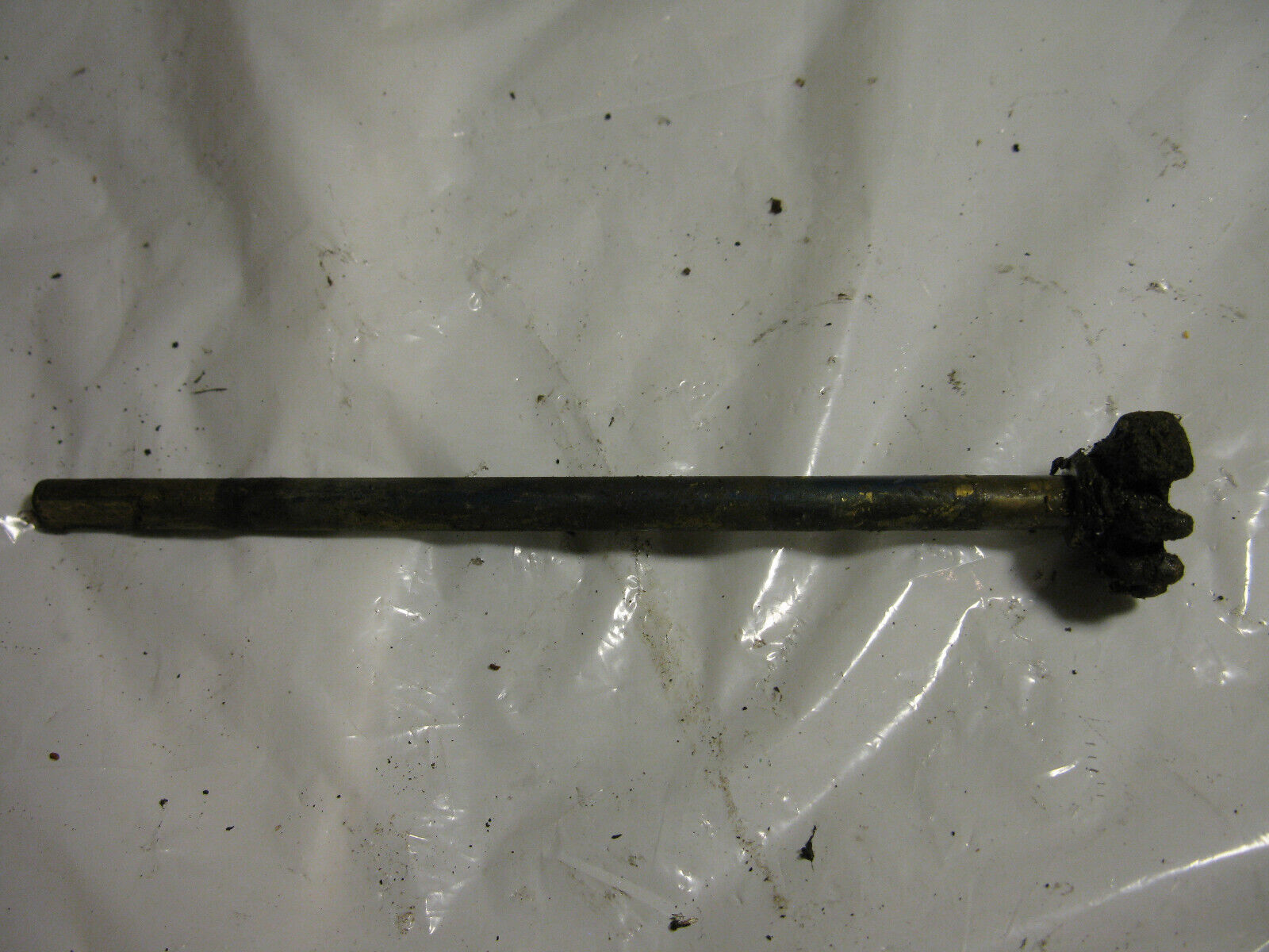 (image for) throttle gear shaft 1950s Evinrude Sportwin 10016 outboard - Click Image to Close