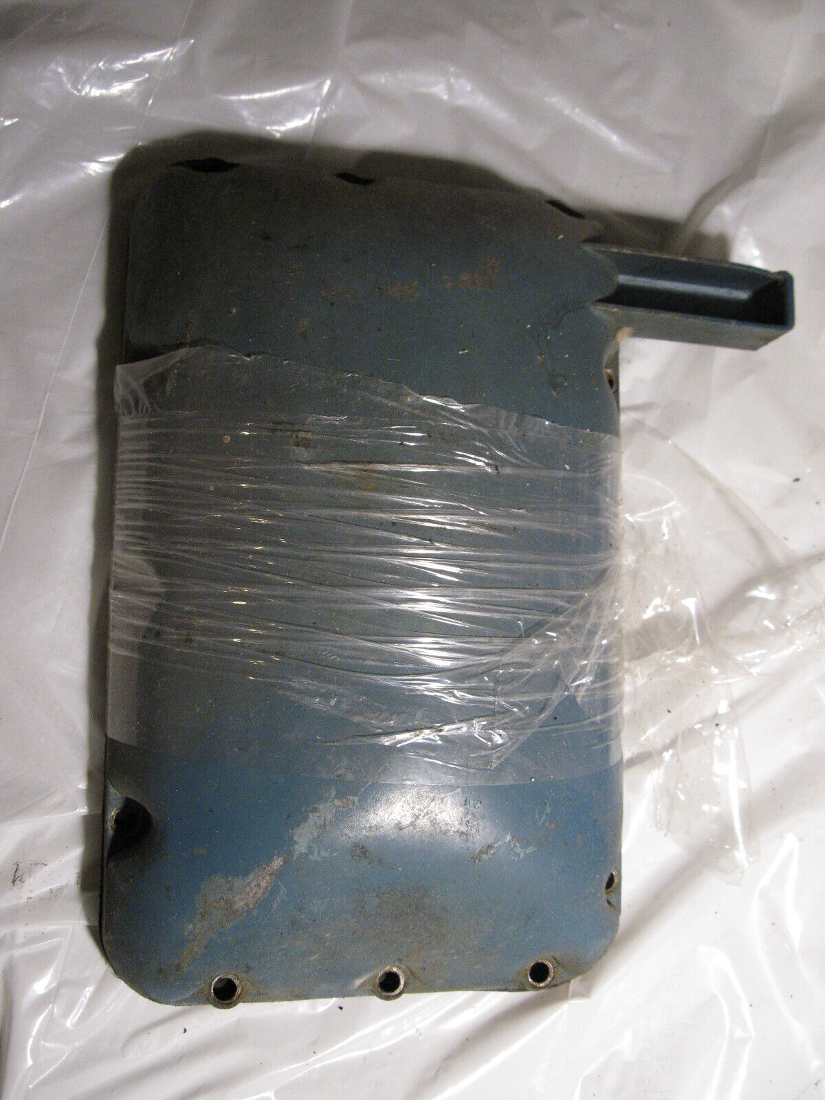 (image for) 1950s Covers aluminum + stainless Evinrude Bigtwin model 25012 25 hp outboard - Click Image to Close