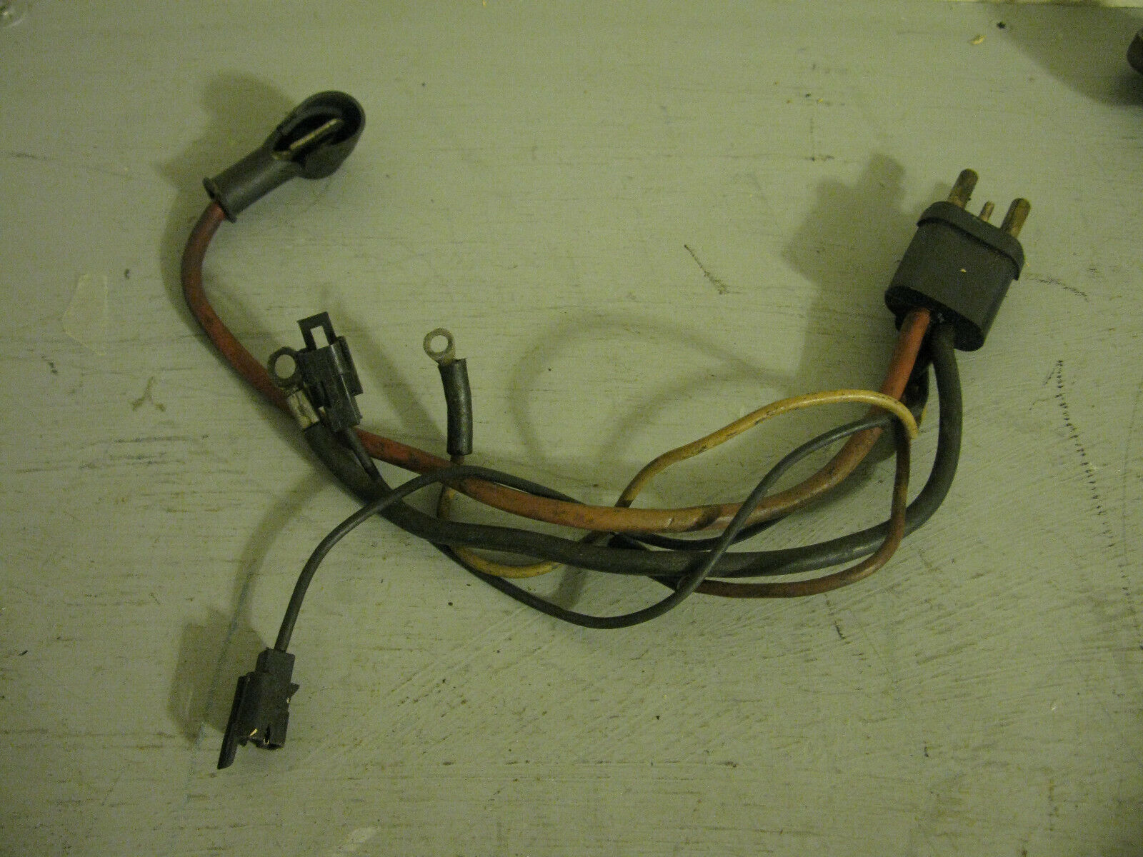 (image for) 1950s Big Twin seahorse wiring plug johnson evinrude - Click Image to Close