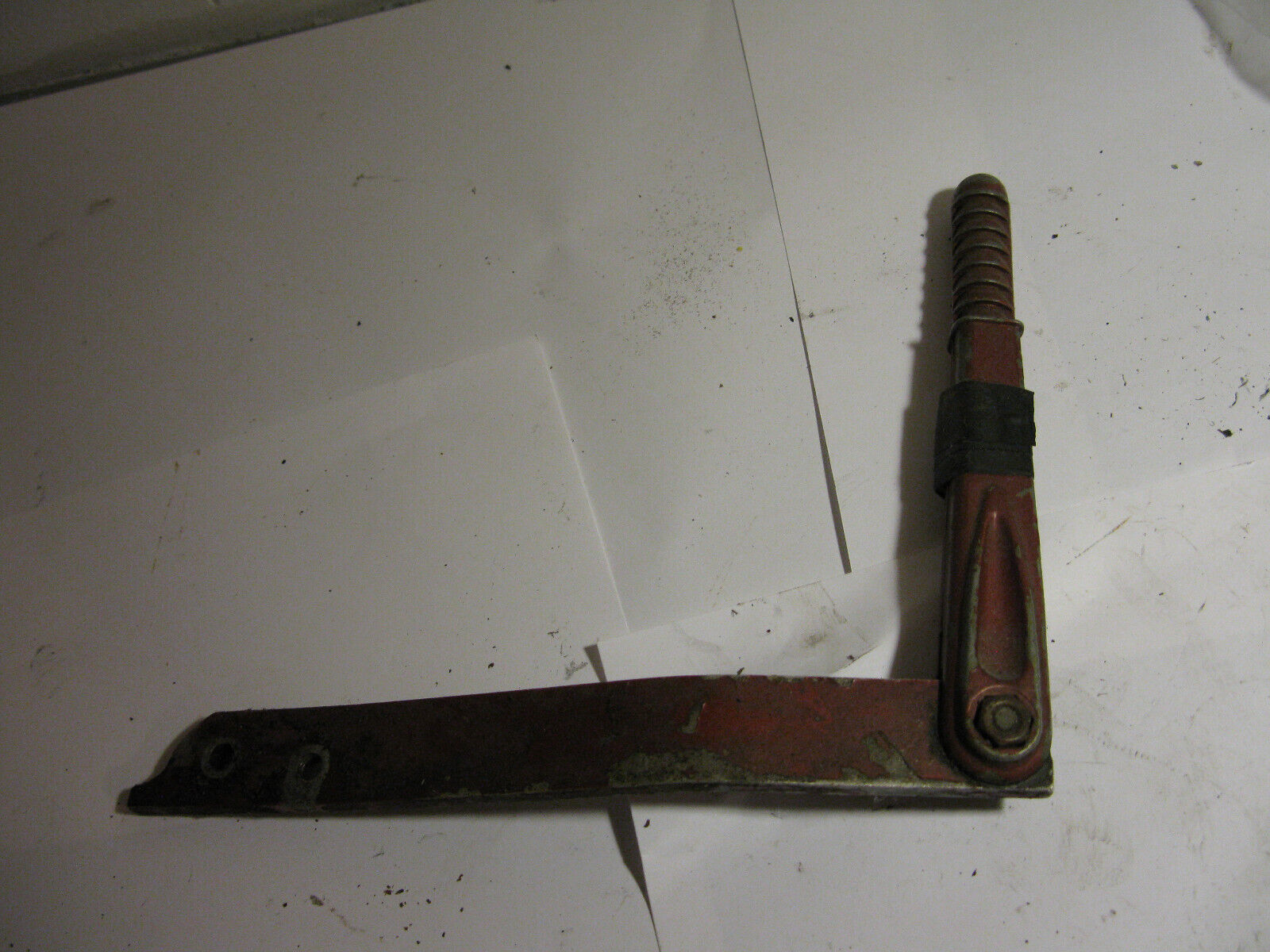 (image for) bracket + handle 1950s Johnson JW outboard - Click Image to Close