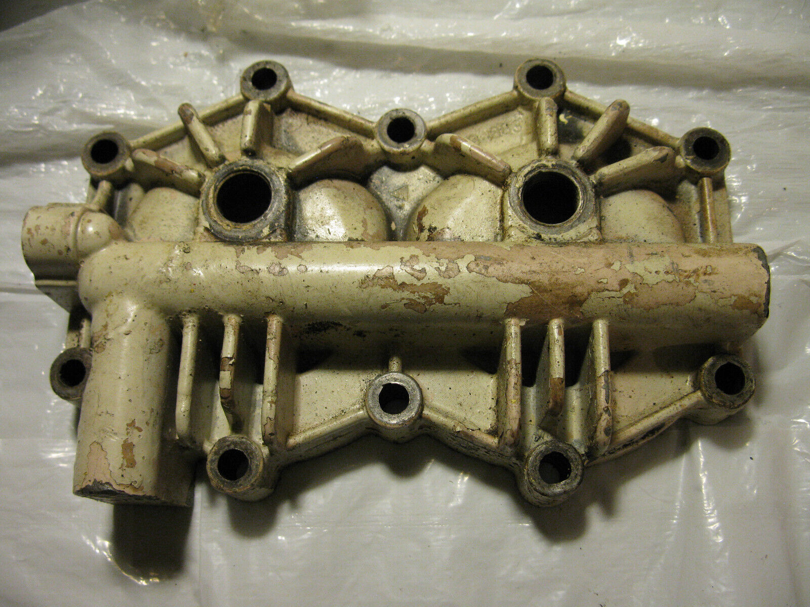 (image for) 139-1883 cylinder head Mcculloch outboard - Click Image to Close